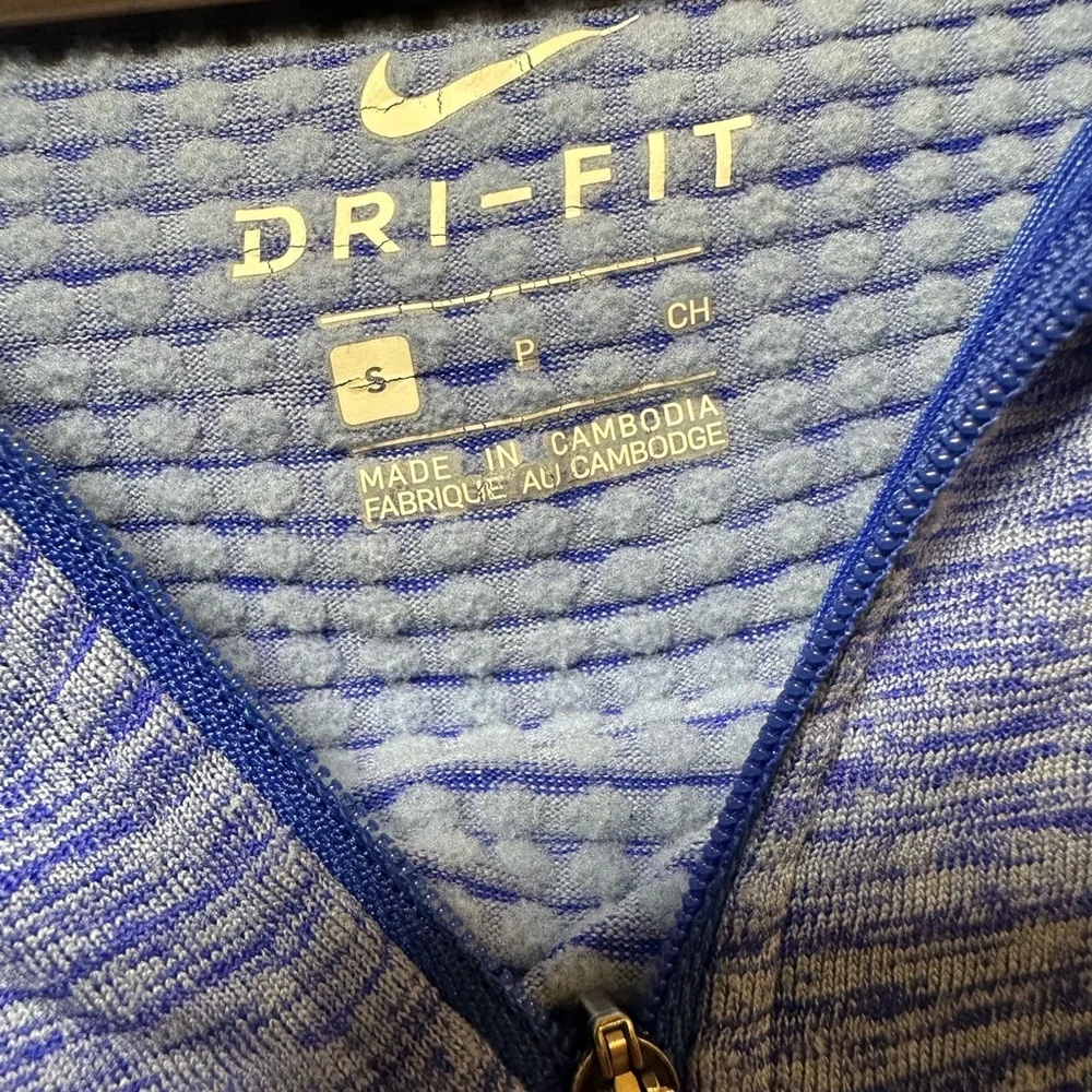 Nike Running Hoodie Quarter-Zip Dry Fit Hand‎ Covers Blue Women’s Size Small